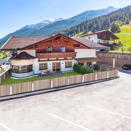 Cosy Apartment In Neustift In The Stubaital Neustift im Stubaital Esterno foto
